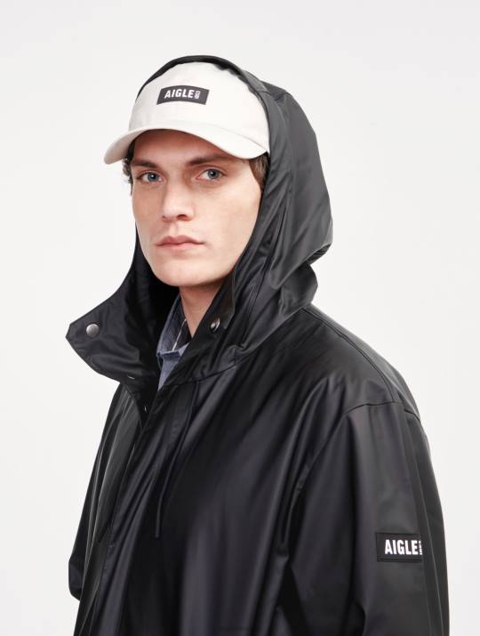 Aigle 86DD199 ropa negro hombres parka larga impermeable con capucha