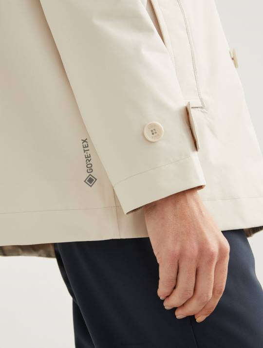 Aigle 86DD472 ropa sable yo mujer gabardina corta de inspiración gore-tex