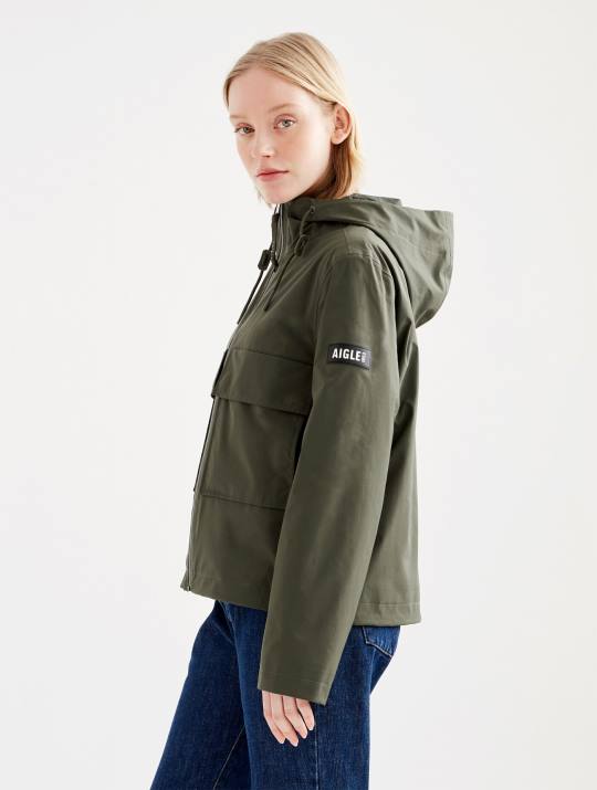 Aigle 86DD476 ropa abogado mujer chaqueta corta con capucha de gore-tex